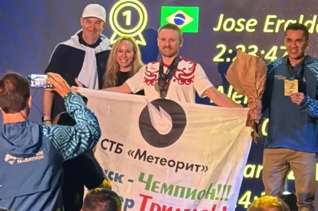 Бегун из Оханска украсил баннеры Стамбульского марафона