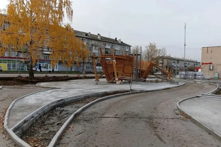 «Партийный десант» проверил благоустройство и соцучреждения Прикамья